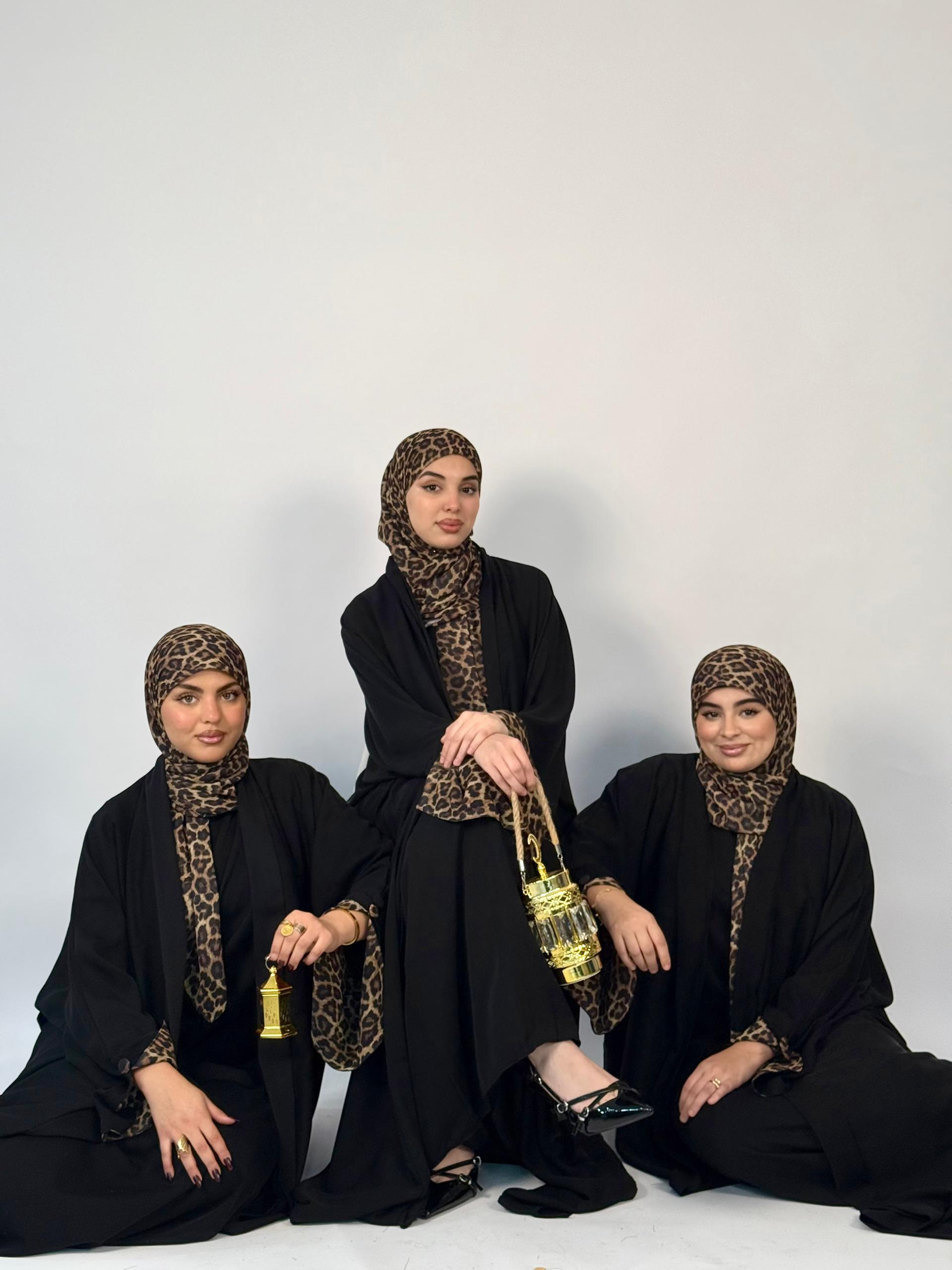 Abaya Tigresse ( 3 pièces « Abaya+ foulard + sous_abaya »)